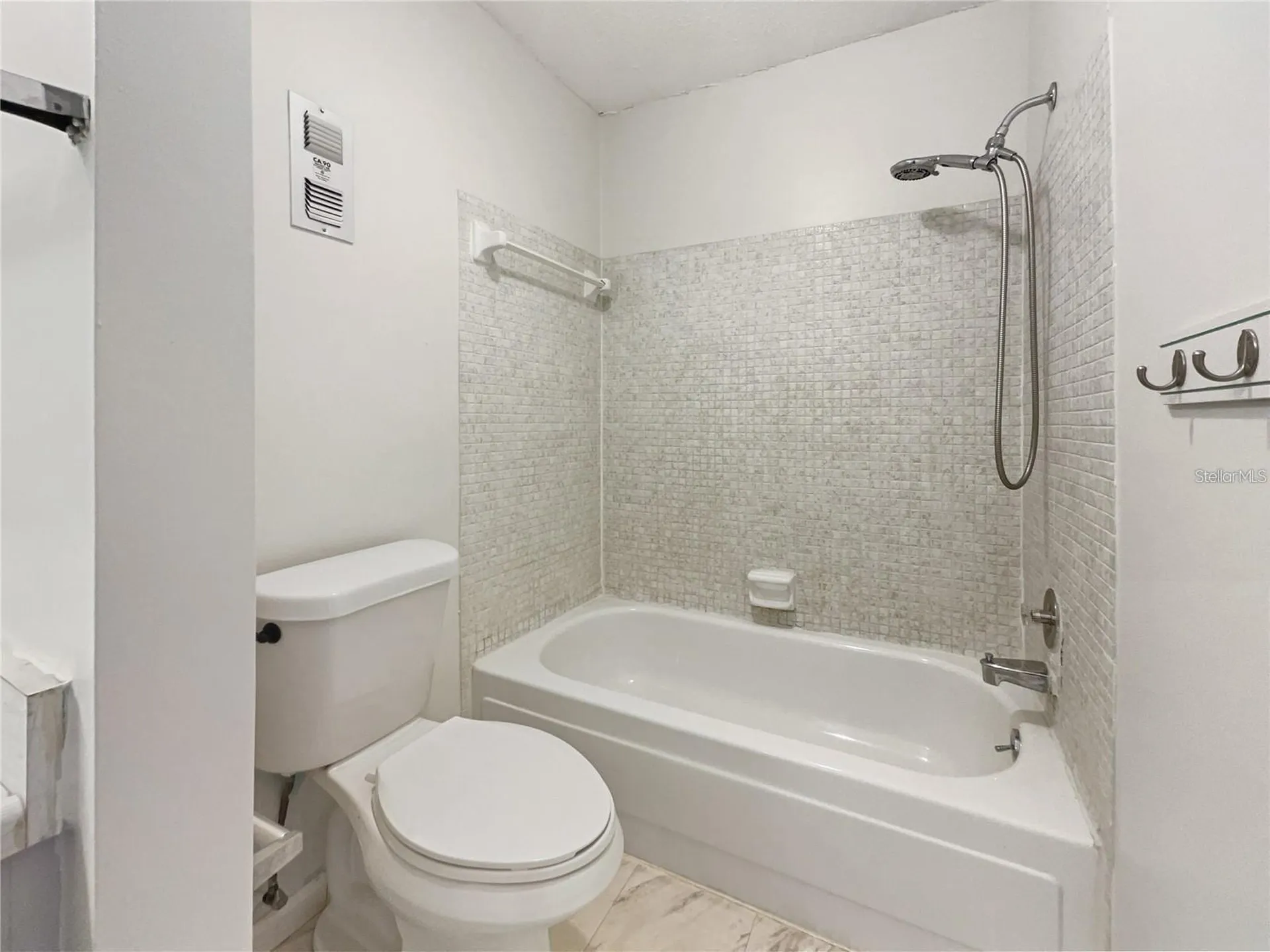 524 Orange Drive Altamonte Springs FL 32701