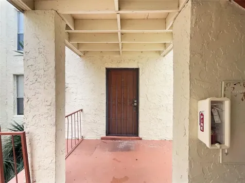 524 Orange Drive Altamonte Springs FL 32701