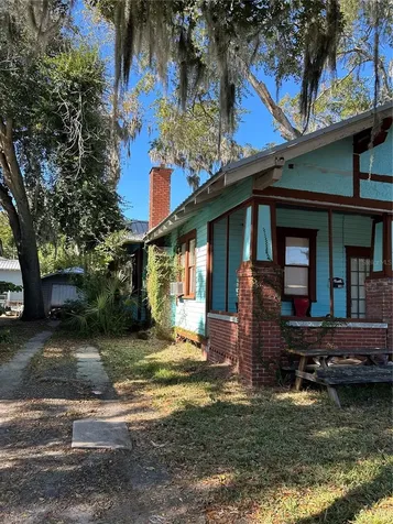 108 NW 7th Street Gainesville FL 32601