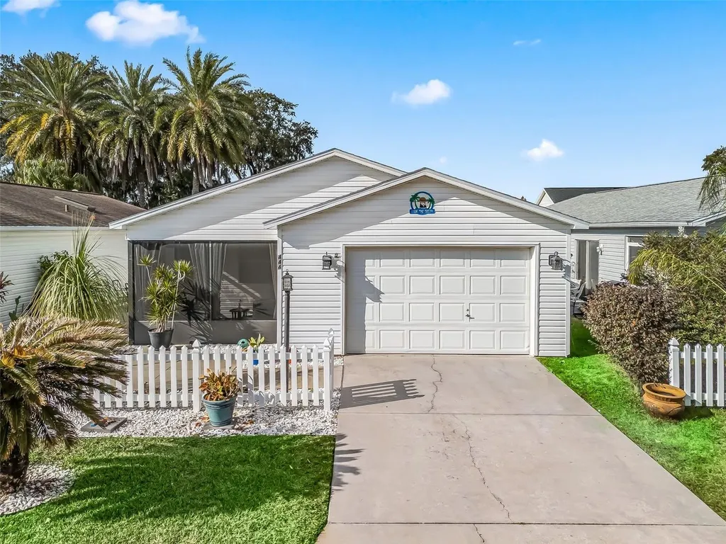 444 Hildalgo Drive The Villages FL 32159