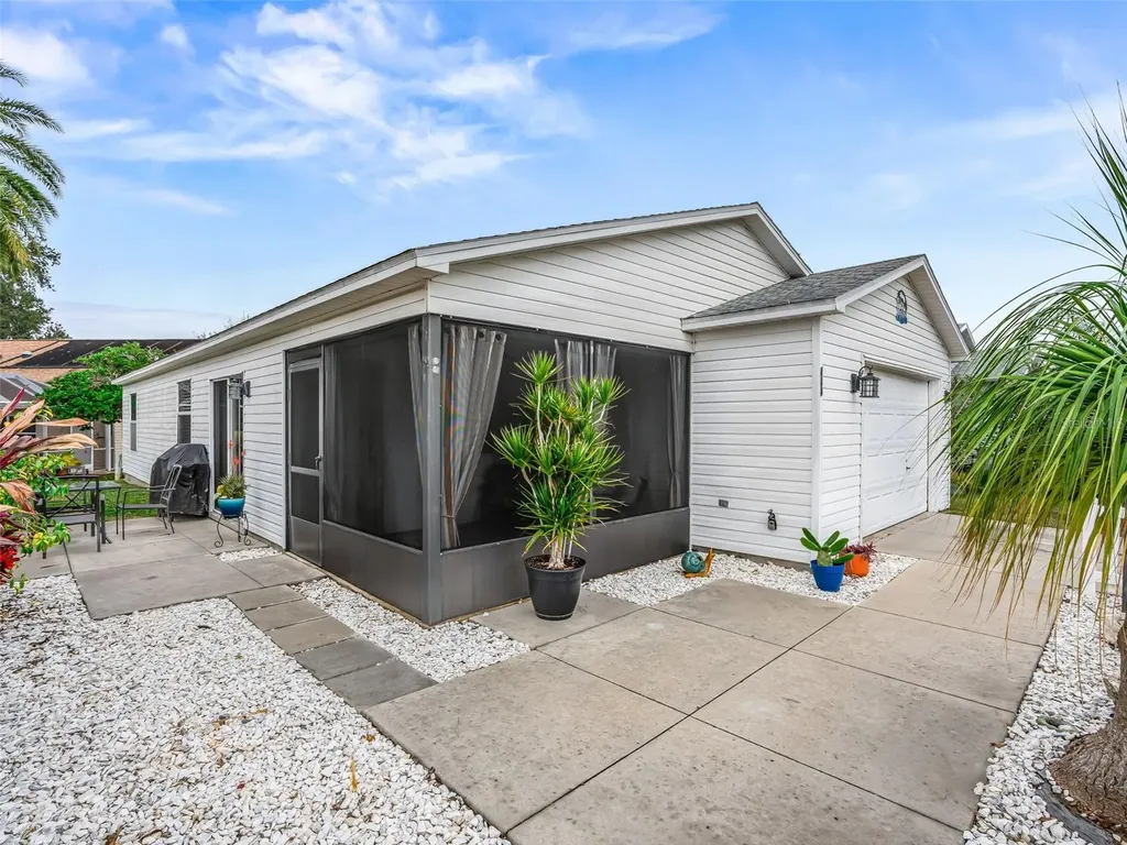 444 Hildalgo Drive The Villages FL 32159
