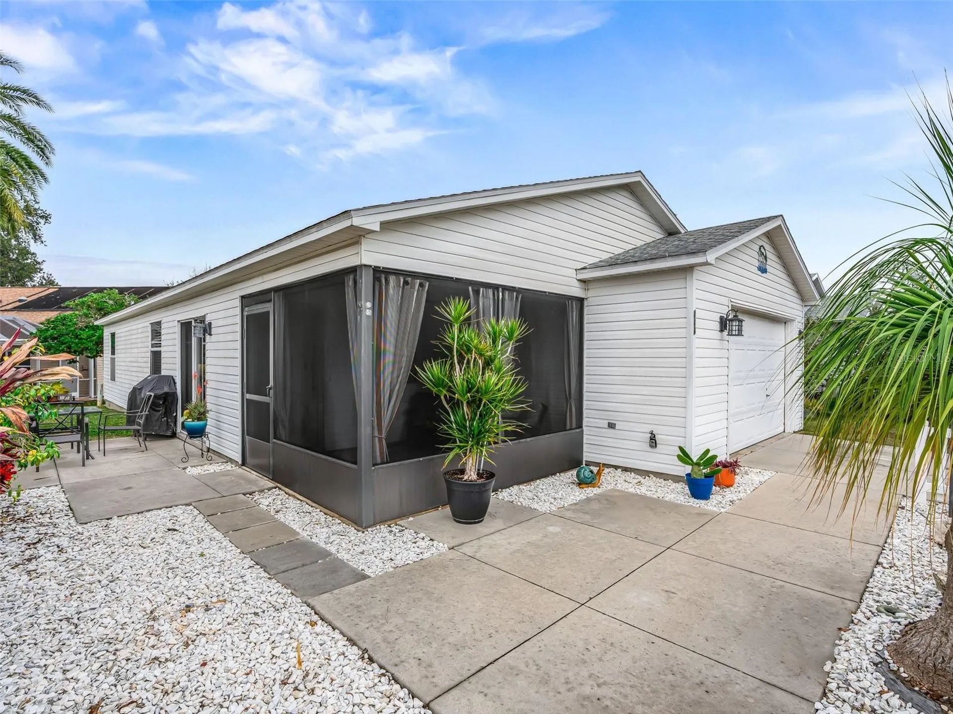 444 Hildalgo Drive The Villages FL 32159