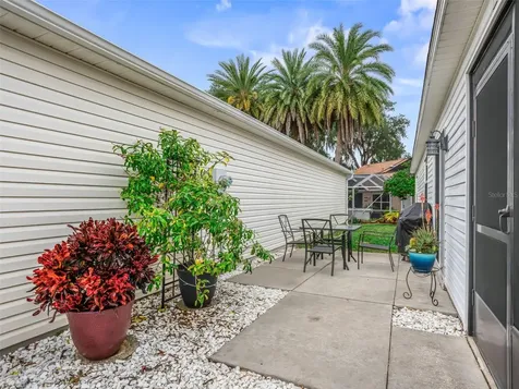 444 Hildalgo Drive The Villages FL 32159