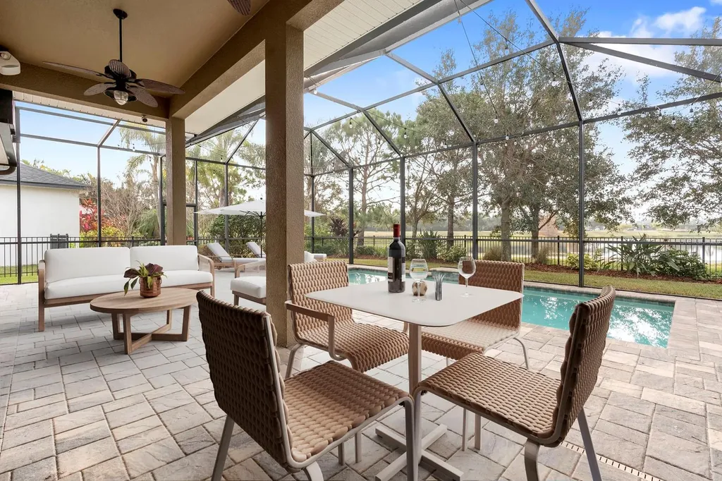 6809 Scenic Drive Apollo Beach FL 33572