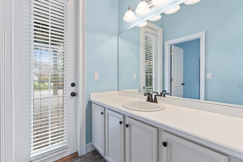 6809 Scenic Drive Apollo Beach FL 33572