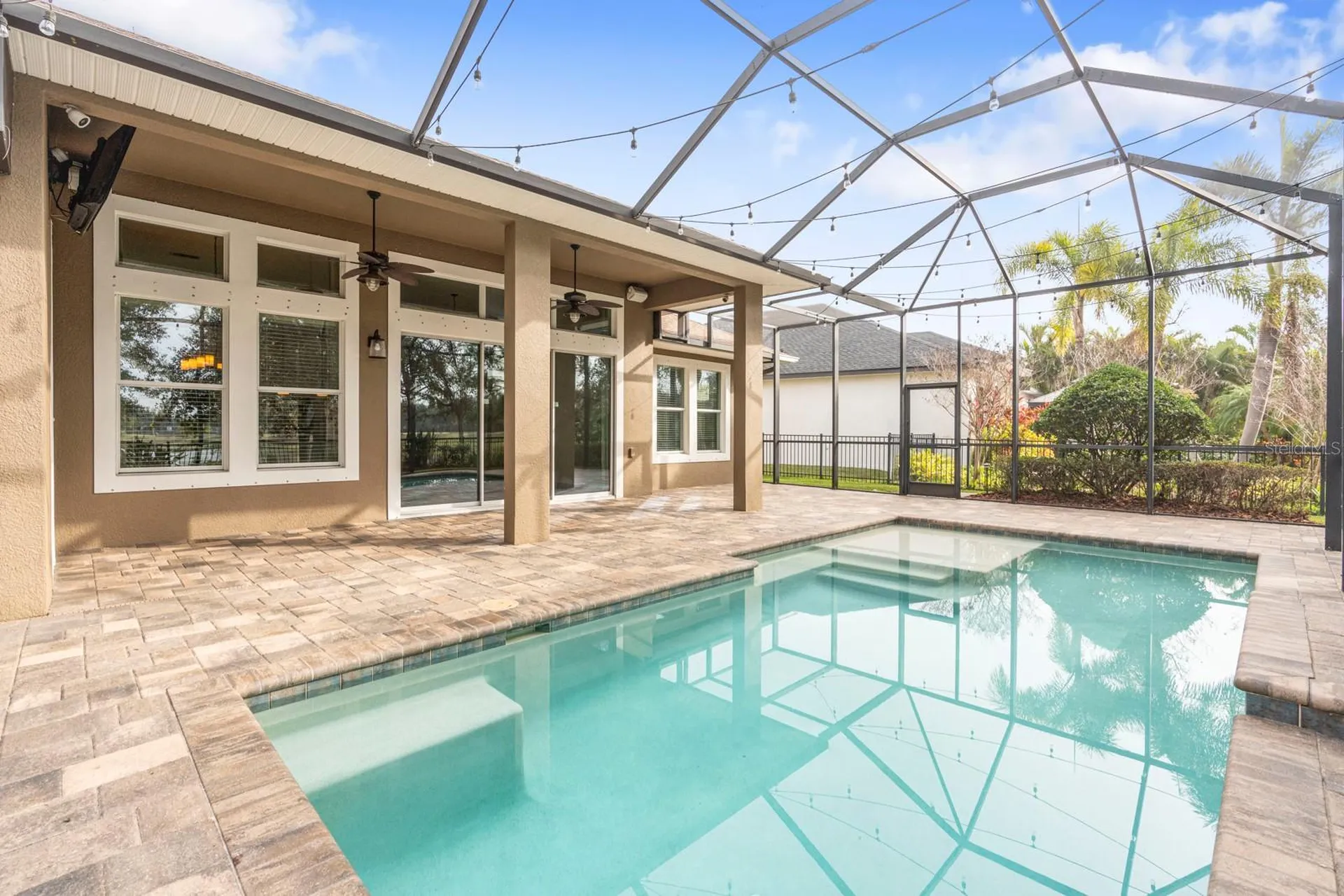 6809 Scenic Drive Apollo Beach FL 33572