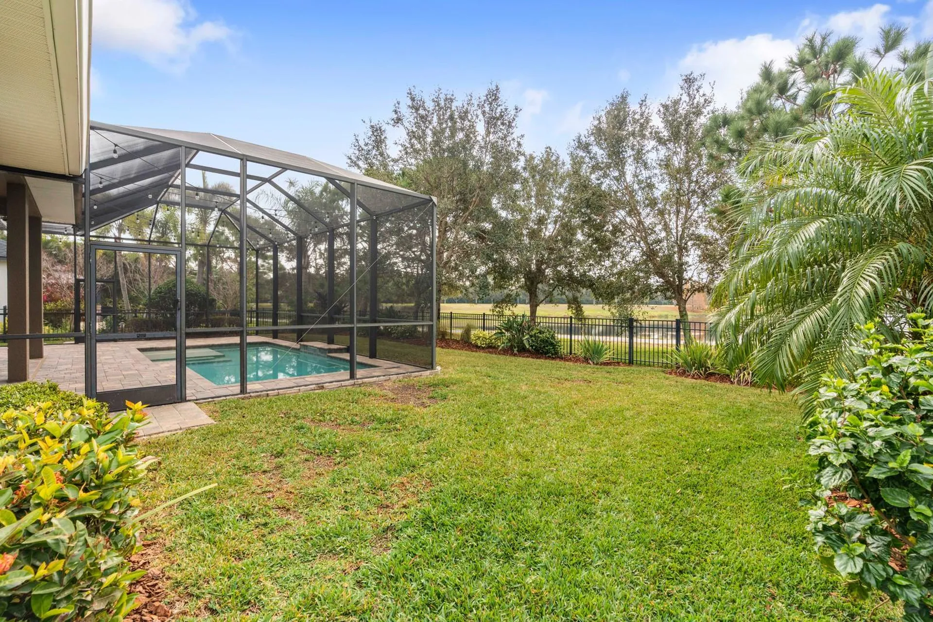 6809 Scenic Drive Apollo Beach FL 33572