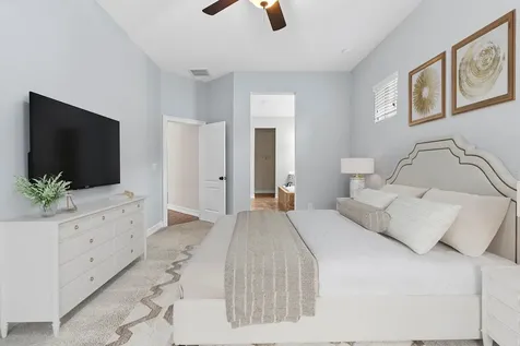 6809 Scenic Drive Apollo Beach FL 33572
