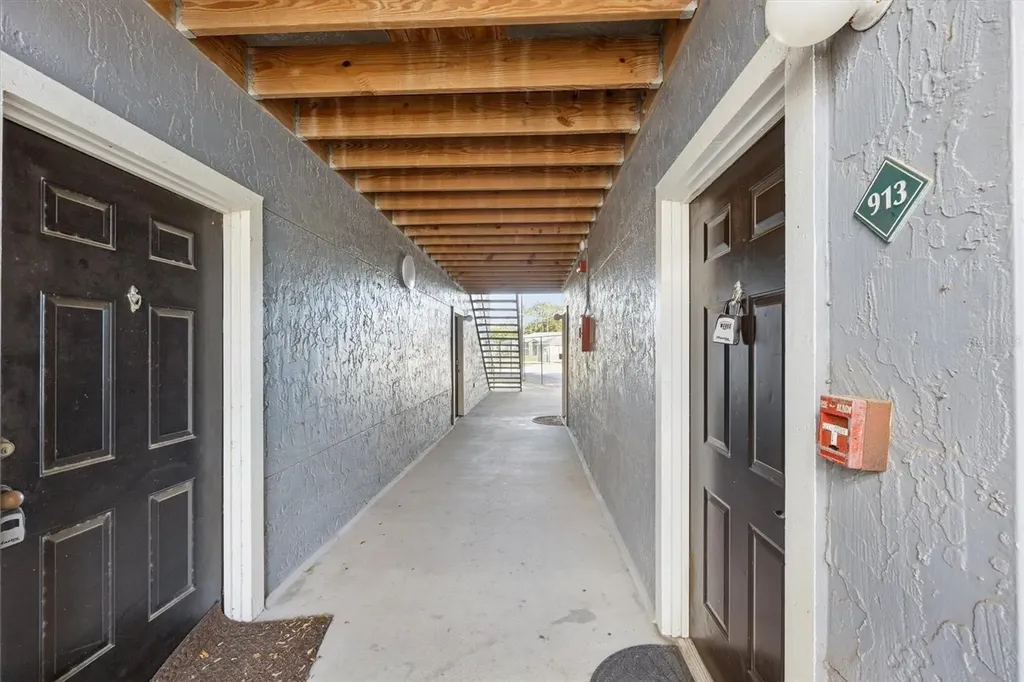 3705 SW 27th Street Gainesville FL 32608