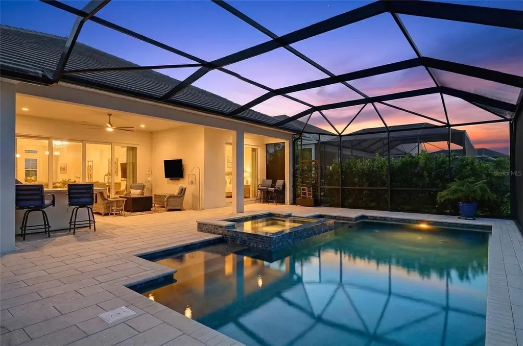 815 Blue Shell Loop Sarasota FL 34240