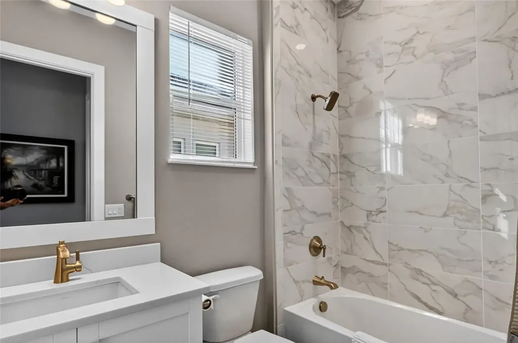 815 Blue Shell Loop Sarasota FL 34240