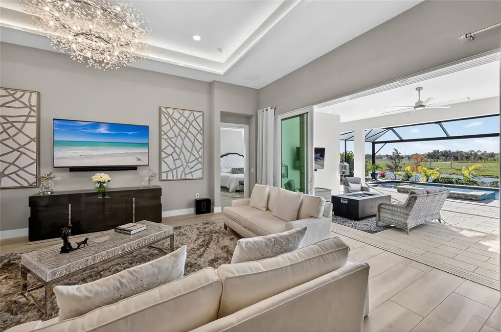 815 Blue Shell Loop Sarasota FL 34240