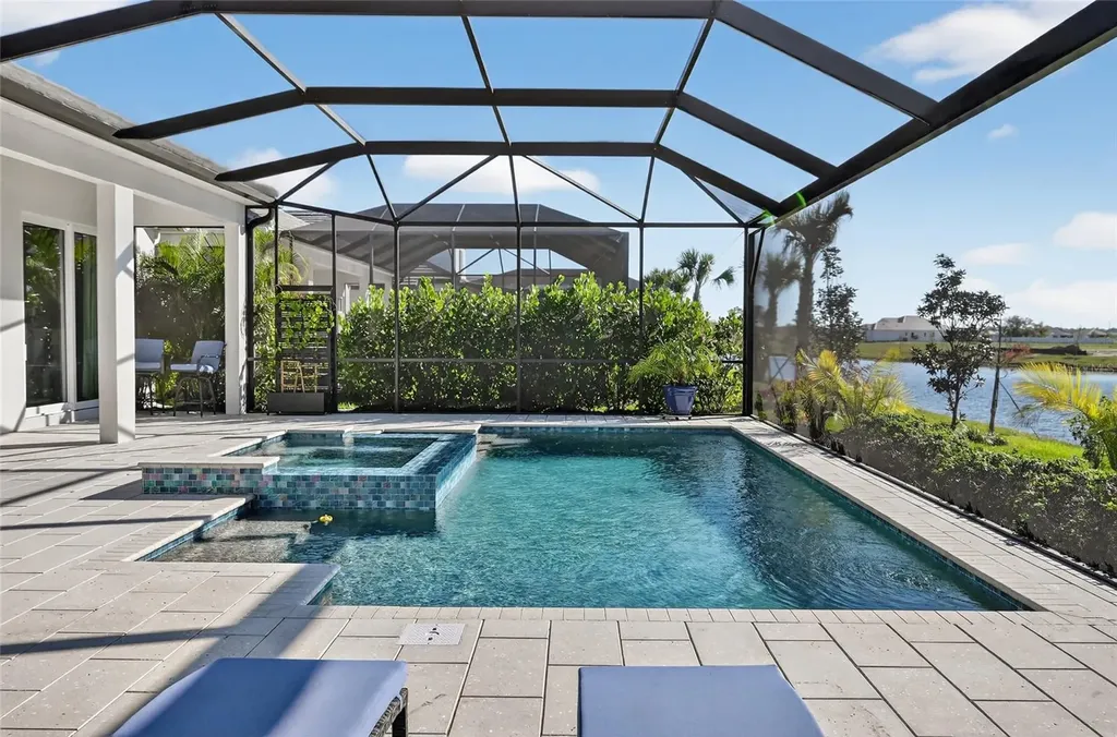 815 Blue Shell Loop Sarasota FL 34240