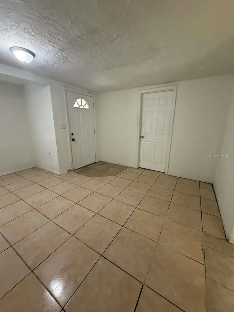 4638 America Orlando FL 32811