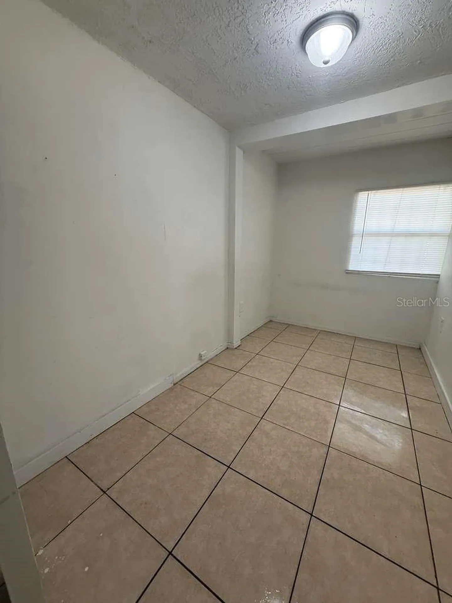 4638 America Orlando FL 32811