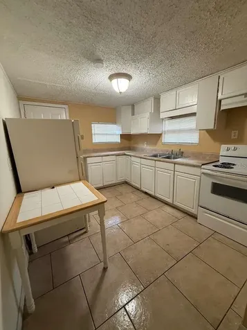 4638 America Orlando FL 32811