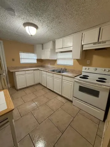 4638 America Orlando FL 32811