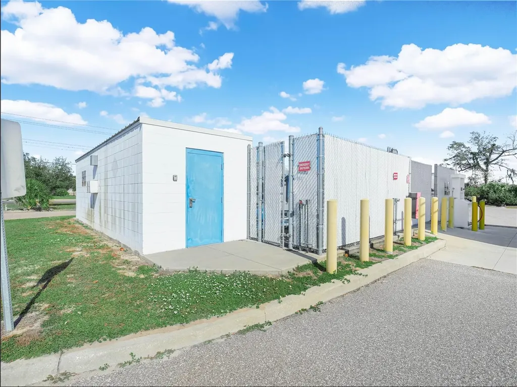 1009 E Canal Street Mulberry FL 33860