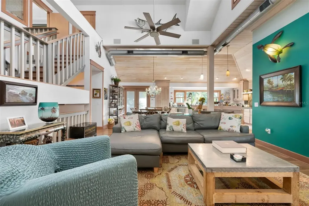 213 Oak Avenue Anna Maria FL 34216