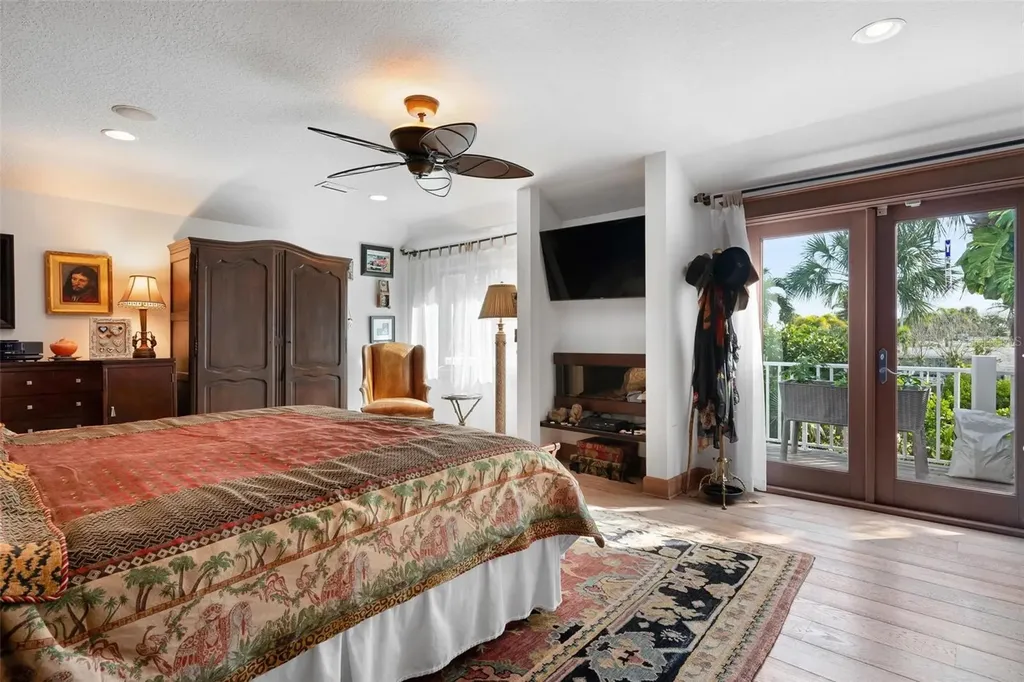 213 Oak Avenue Anna Maria FL 34216