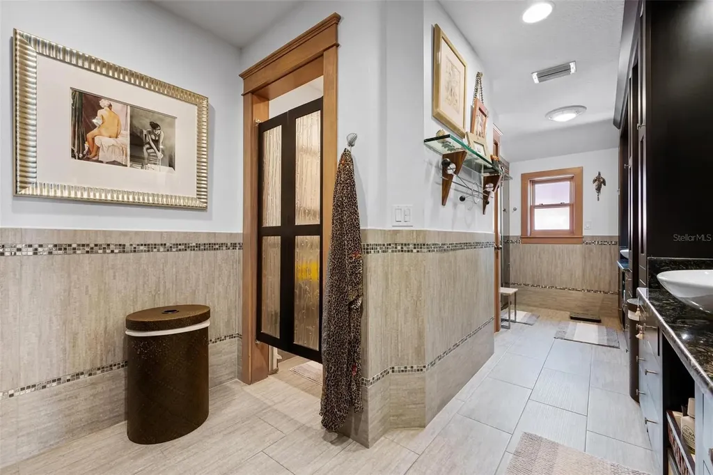 213 Oak Avenue Anna Maria FL 34216