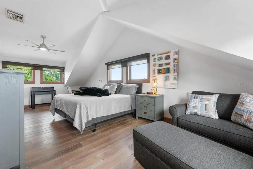 213 Oak Avenue Anna Maria FL 34216