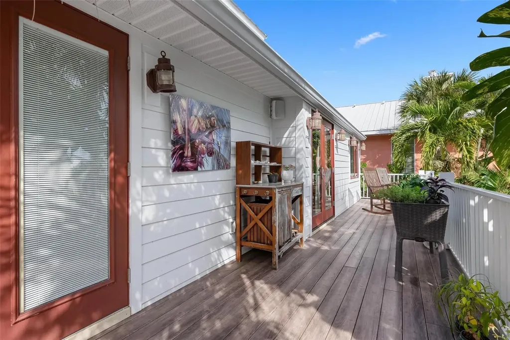 213 Oak Avenue Anna Maria FL 34216