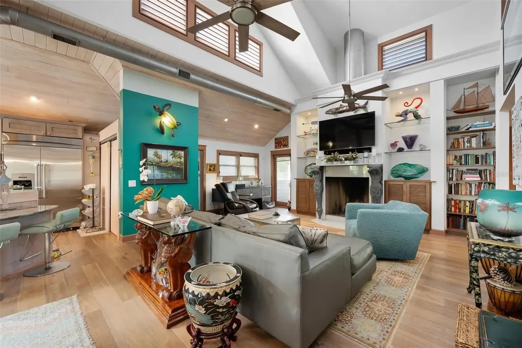 213 Oak Avenue Anna Maria FL 34216