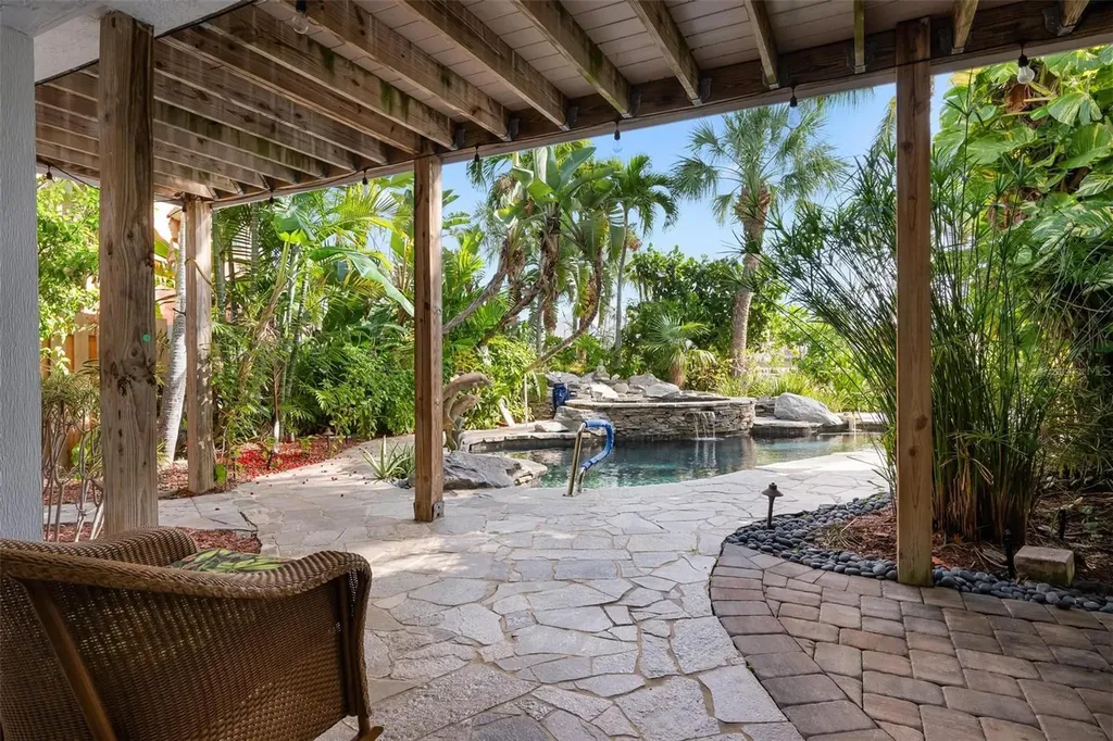 213 Oak Avenue Anna Maria FL 34216