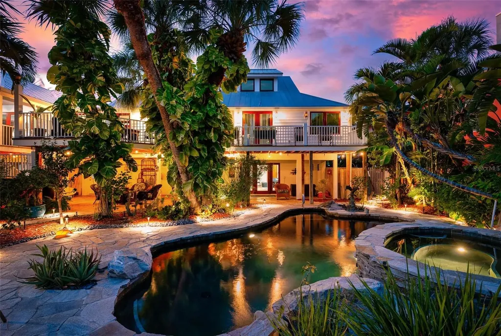 213 Oak Avenue Anna Maria FL 34216