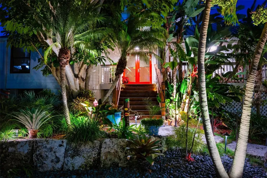 213 Oak Avenue Anna Maria FL 34216