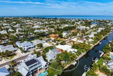 213 Oak Avenue Anna Maria FL 34216