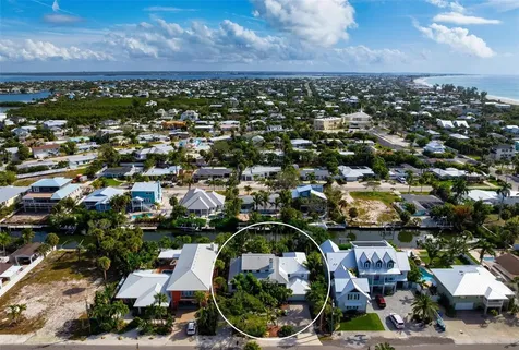 213 Oak Avenue Anna Maria FL 34216