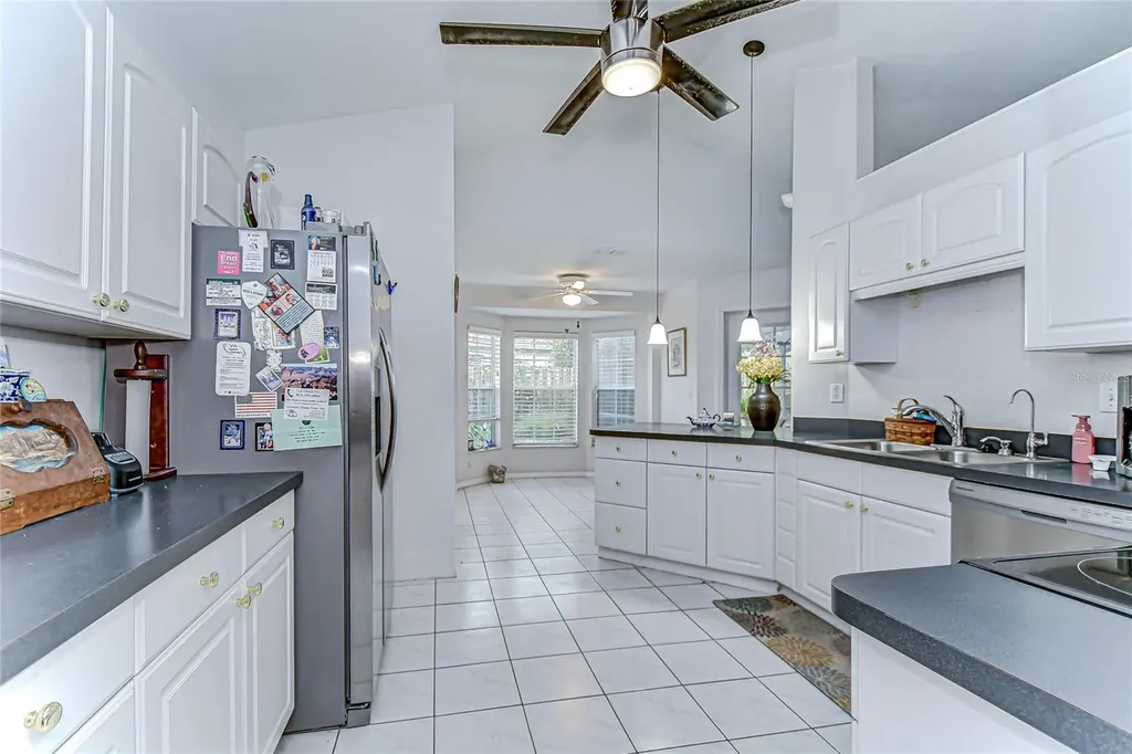 6911 Oakcrest Way Zephyrhills FL 33542