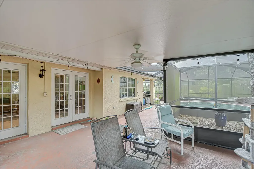 6911 Oakcrest Way Zephyrhills FL 33542