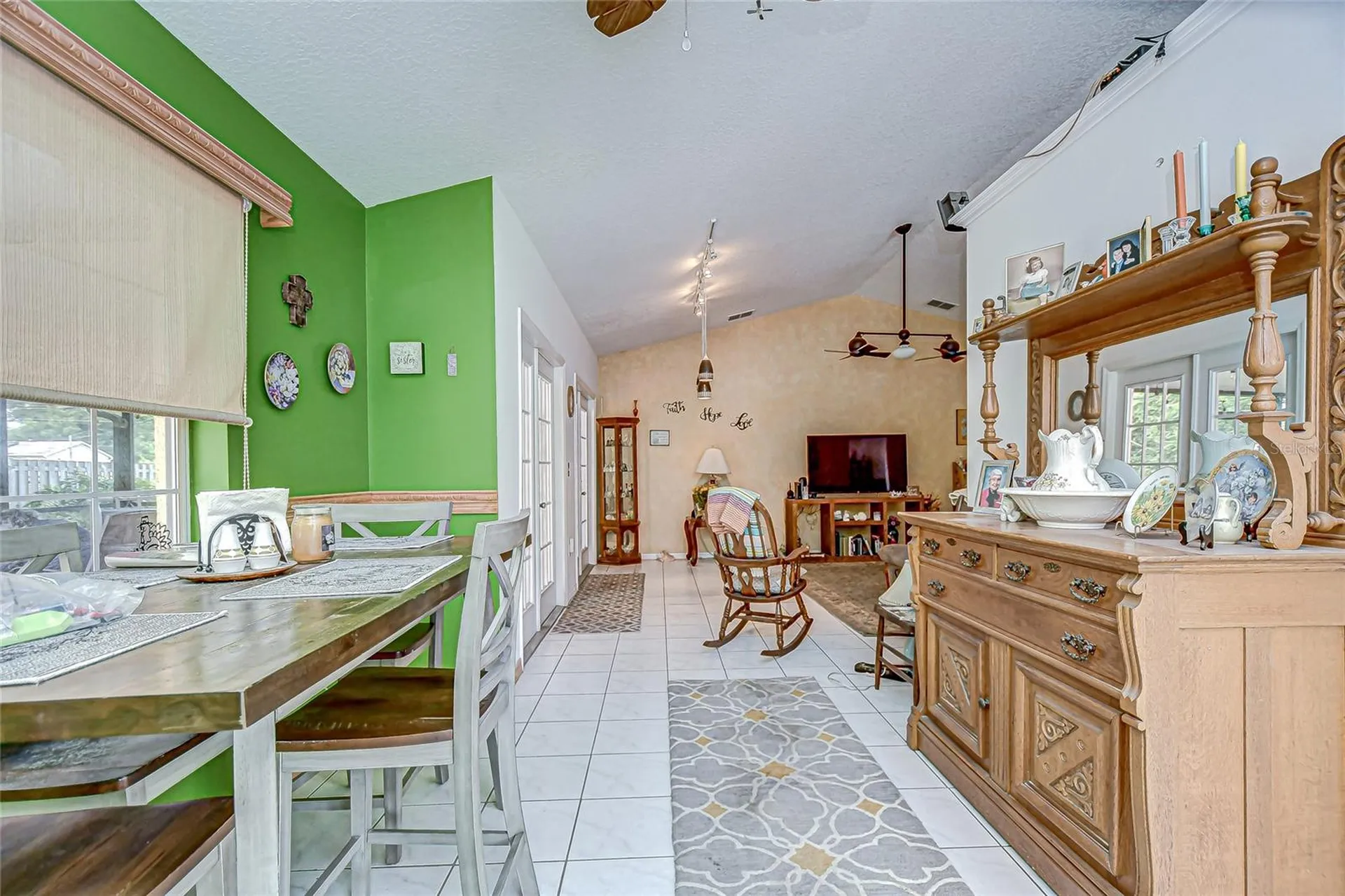 6911 Oakcrest Way Zephyrhills FL 33542