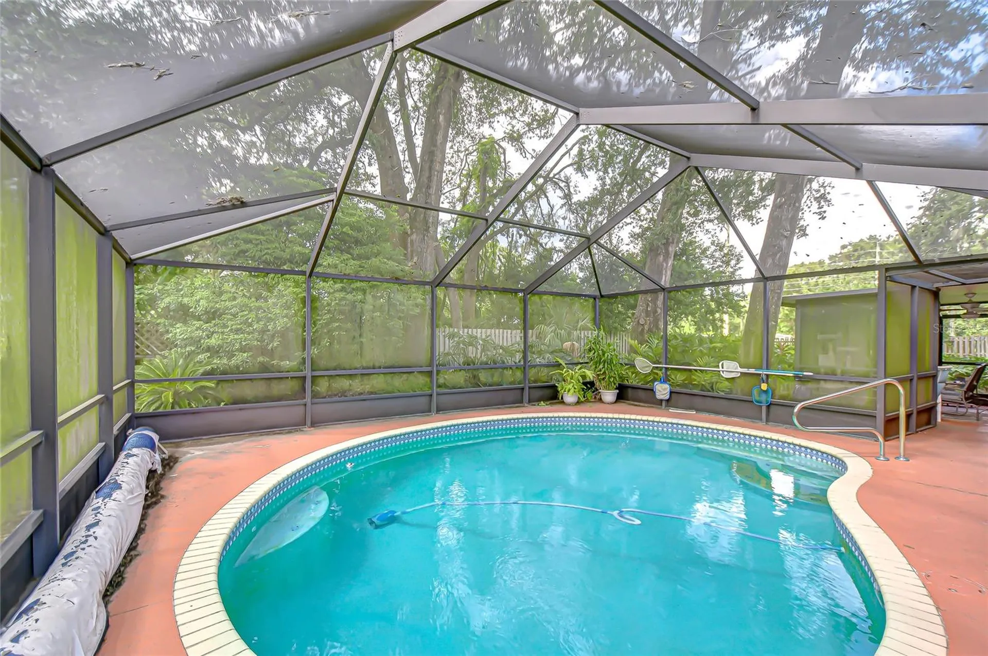 6911 Oakcrest Way Zephyrhills FL 33542