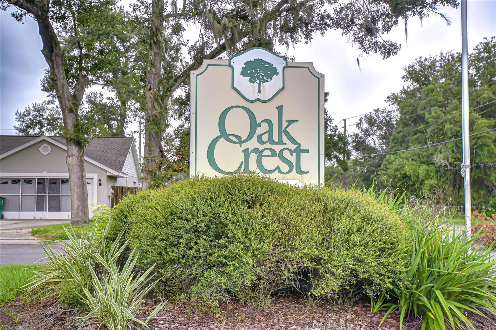 6911 Oakcrest Way Zephyrhills FL 33542