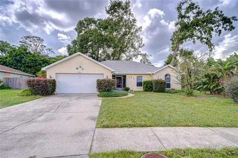 6911 Oakcrest Way Zephyrhills FL 33542