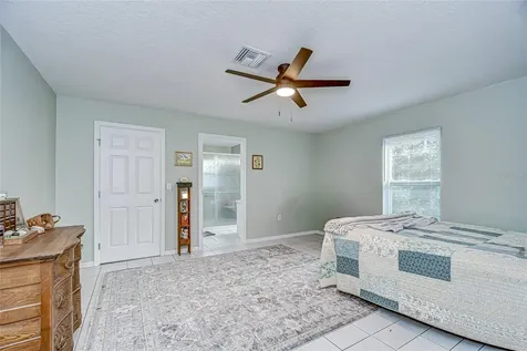 6911 Oakcrest Way Zephyrhills FL 33542