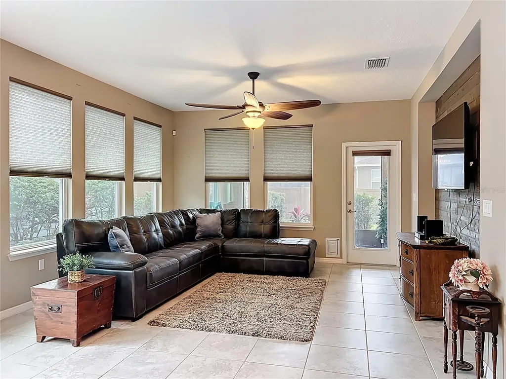 383 Alcove Drive Groveland FL 34736