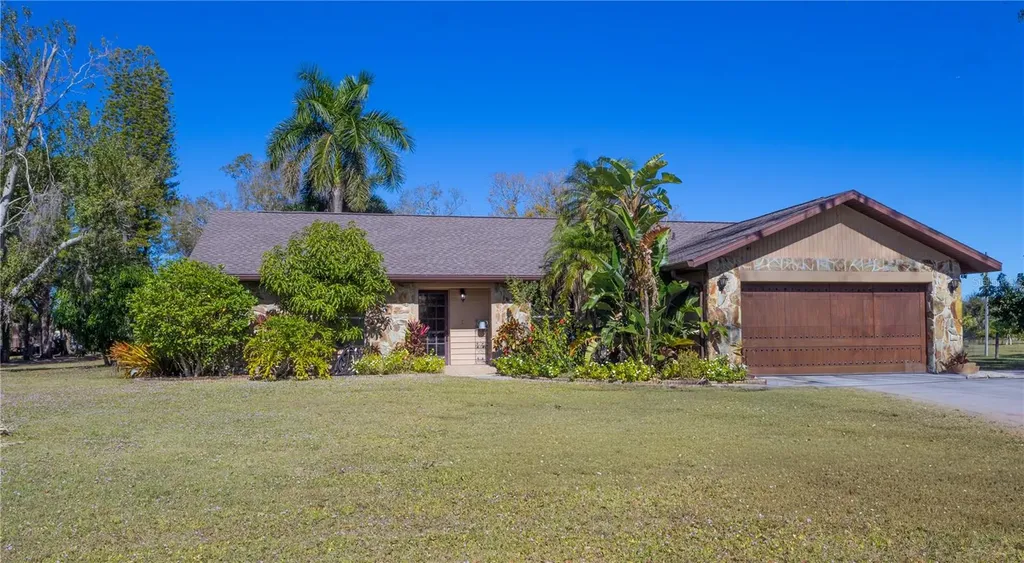 22204 27th Avenue E Bradenton FL 34211