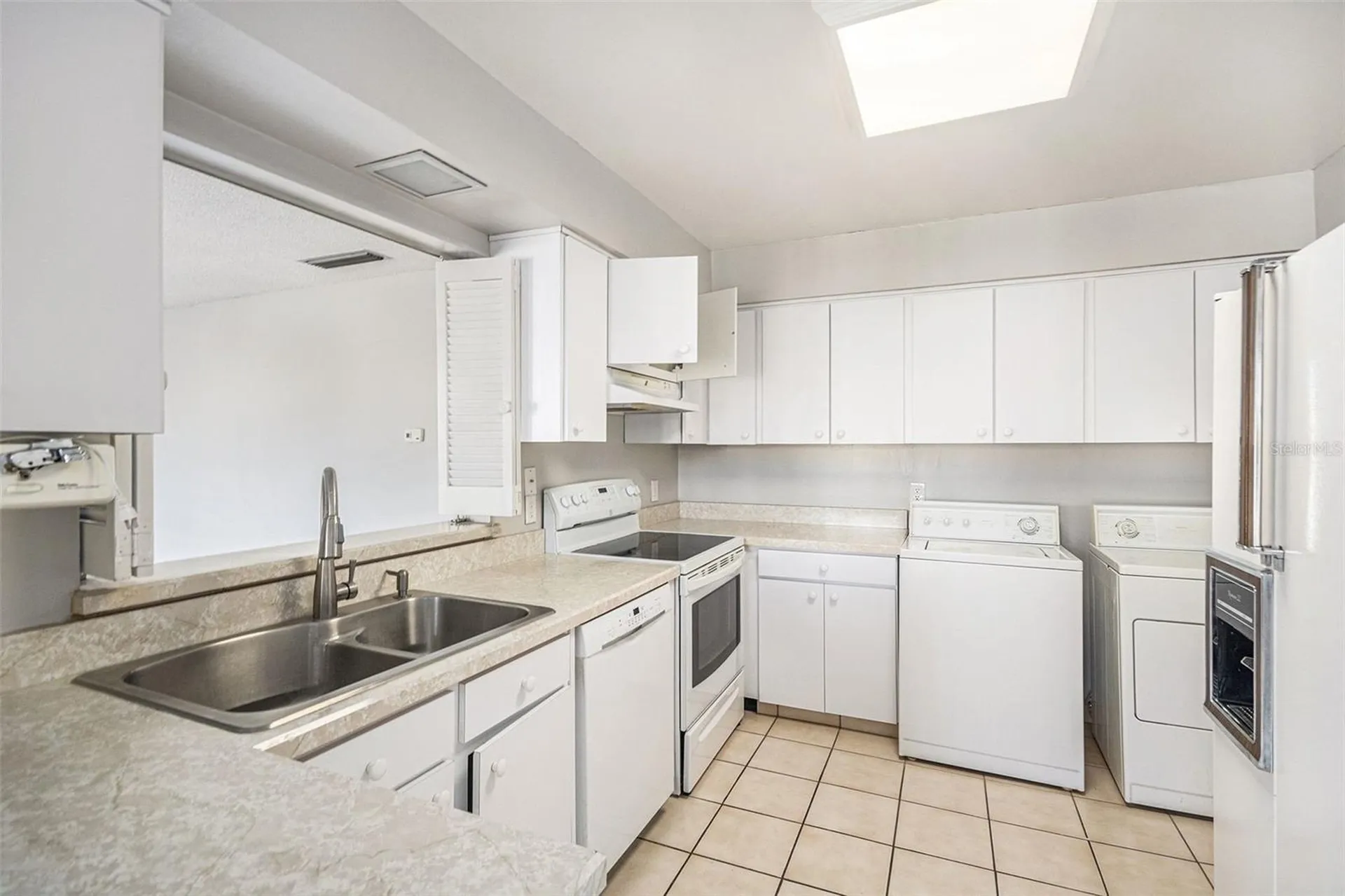 144 Maitland Avenue Altamonte Springs FL 32701