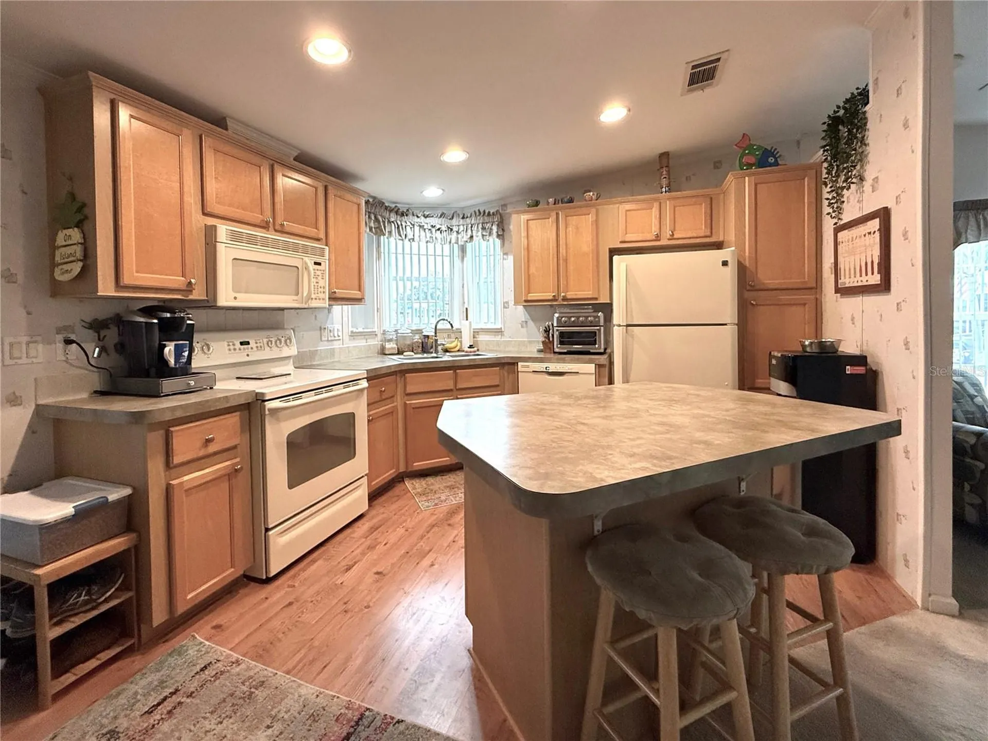 225 S Port Royal Lane Apollo Beach FL 33572