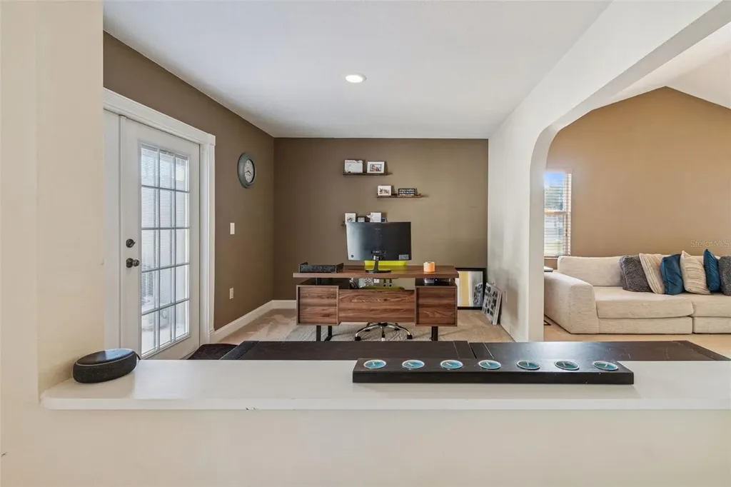 4181 Center Pointe Circle Sarasota FL 34233
