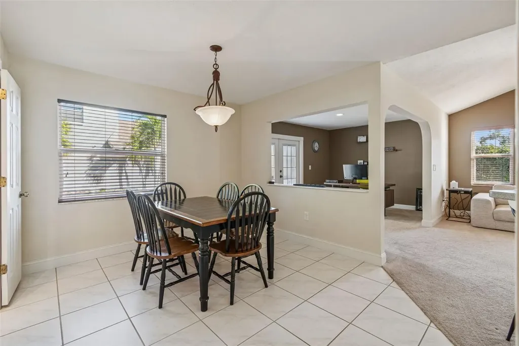 4181 Center Pointe Circle Sarasota FL 34233