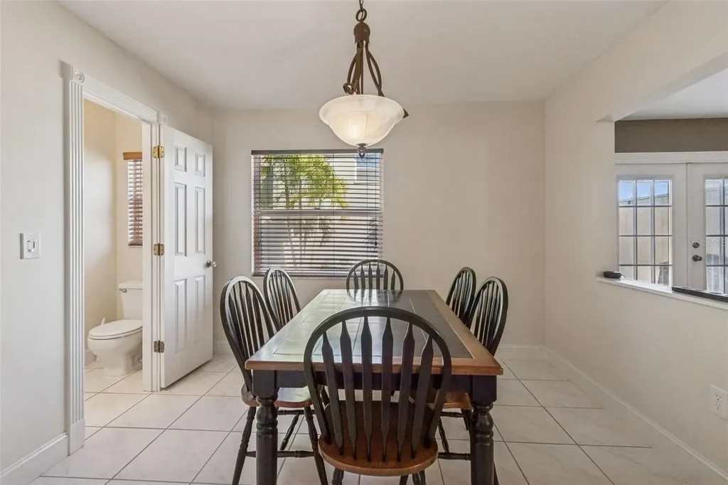4181 Center Pointe Circle Sarasota FL 34233