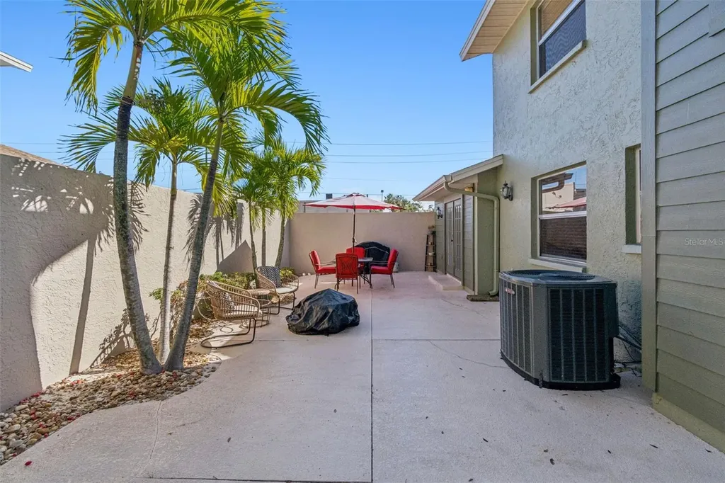 4181 Center Pointe Circle Sarasota FL 34233