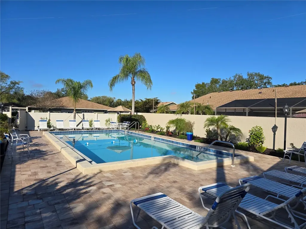 4181 Center Pointe Circle Sarasota FL 34233