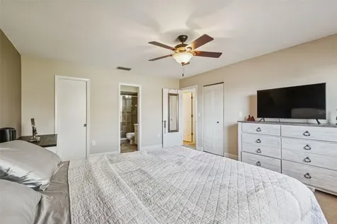 4181 Center Pointe Circle Sarasota FL 34233